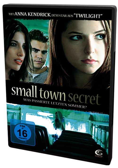 DVD Cover: Small Town Secret - Was passierte letzten Sommer?