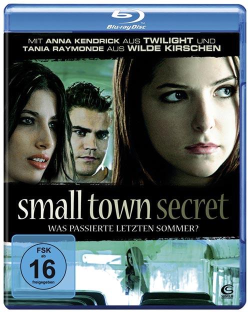 DVD Cover: Small Town Secret - Was passierte letzten Sommer?
